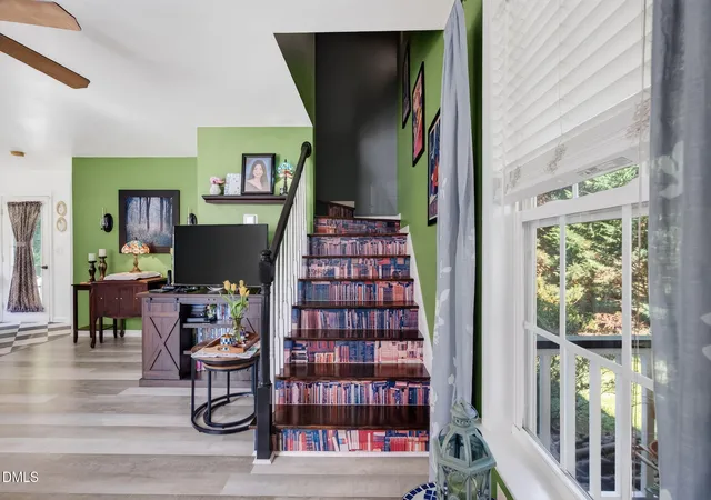 Photo 4 of Single family home for sale at 100 Trailwood Dr, Clayton, NC 27520 | MLS# 10183251 | Listing updated on 2026-10-01