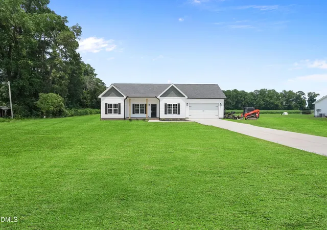 2nd image of 425 Bud Johnson Rd, Newton Grove, NC 28366 | MLS# 10183248