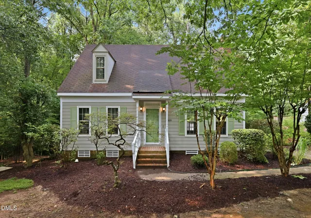 3rd image of 4009 Saint Edmunds Ln, Apex, NC 27539 | MLS# 10183112