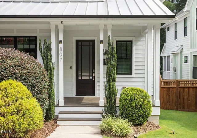 Photo 3 of Single family home for sale at 807 Glascock St, Raleigh, NC 27604 | MLS# 10184771 | Listing updated on 2026-10-11