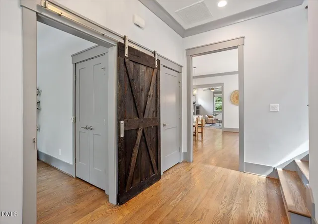 Photo 4 of Single family home for sale at 807 Glascock St, Raleigh, NC 27604 | MLS# 10184771 | Listing updated on 2026-10-11