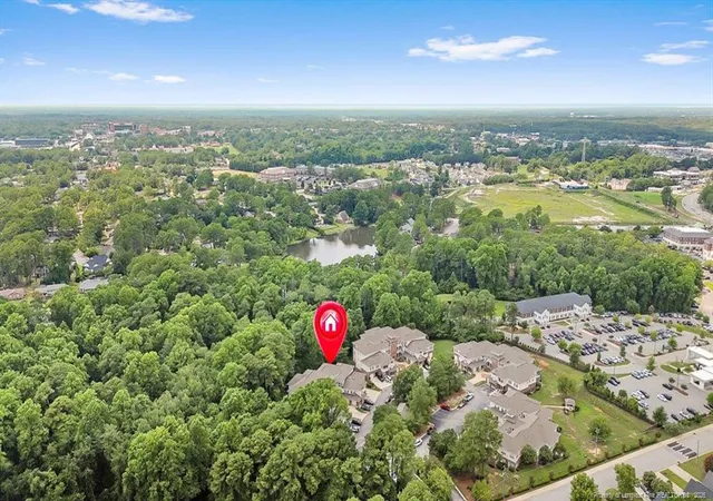2nd image of 824 Sage Creek Ln, Fayetteville, NC 28305