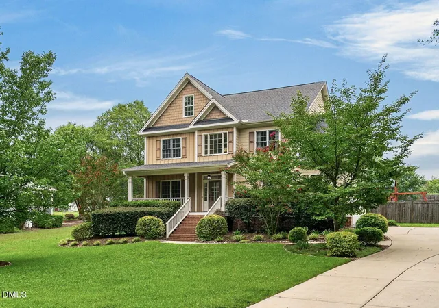 Photo 1 of Single family home for sale at 6500 Berry Meadow Ct, Fuquay Varina, NC 27526 | MLS# 10183222 | Listing updated on 2026-09-17
