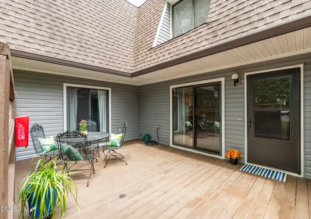 1st image of 297 Summerwalk Cir, Chapel Hill, NC 27517 | MLS# 10184562