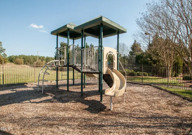 100th image of 6116 Crescent Knoll Dr, Raleigh, NC 27614 | MLS# 10184097