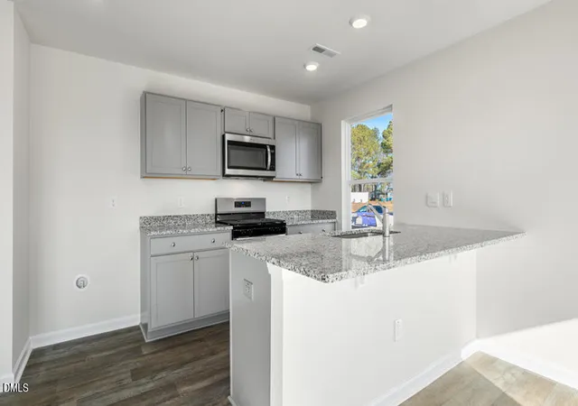 Photo 3 of Townhouse at 59 Bee Garden Ct, Angier, NC 27501 | MLS# 10183069 | | Sold on 2026-10-08