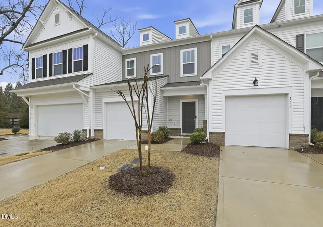 3rd image of 156 Willow Green Dr, Clayton, NC 27527 | MLS# 10183100