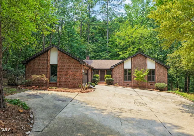 Photo 1 of Sale Pending at 4125 Picardy Dr, Raleigh, NC 27612 | MLS# 10183486 | Listing updated on 2026-08-23