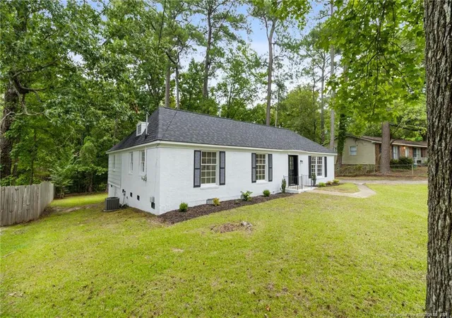 Photo 3 of Single family home for sale at 744 Buena Vista Dr, Fayetteville, NC 28311 | MLS# 766603 | Listing updated on 2026-09-03