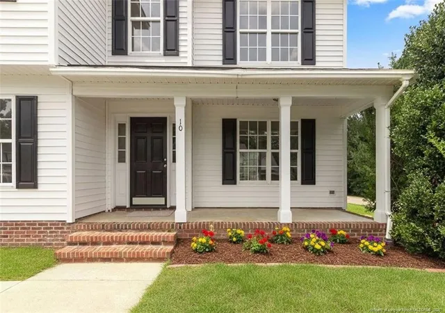 Photo 3 of Single family home for sale at 10 Candler Ct, Cameron, NC 28326 | MLS# 766796 | Listing updated on 2026-09-18