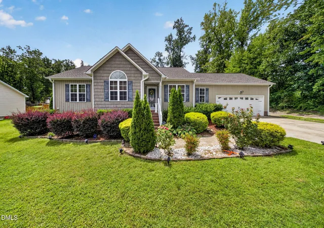 Photo 1 of Single family home for sale at 280 Kinsman Ct, Fuquay Varina, NC 27526 | MLS# 10184510 | Listing updated on 2026-09-03