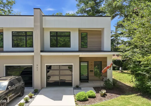 1st image of 907 N State St, Raleigh, NC 27604 | MLS# 10184349
