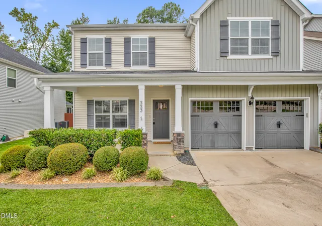 2nd image of 223 River Oak St, Spring Lake, NC 28390 | MLS# 10183220