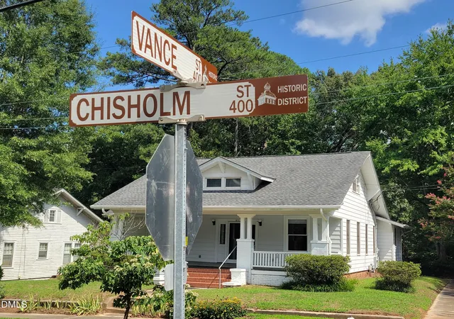 2nd image of 411 W Chisholm St, Sanford, NC 27330 | MLS# 10183585