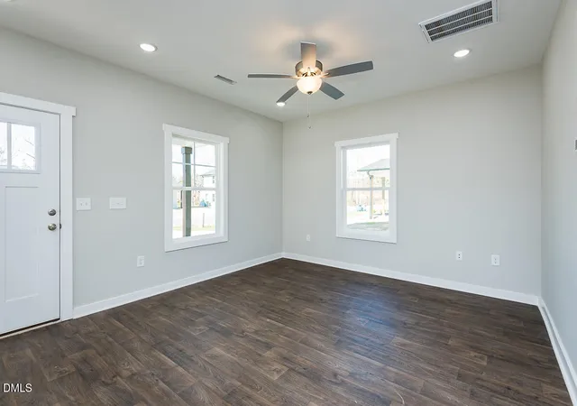 Photo 2 of Single family home for sale at 1070 Pinnix Lp, Burlington, NC 27217 | MLS# 10183137 | Listing updated on 2026-07-29