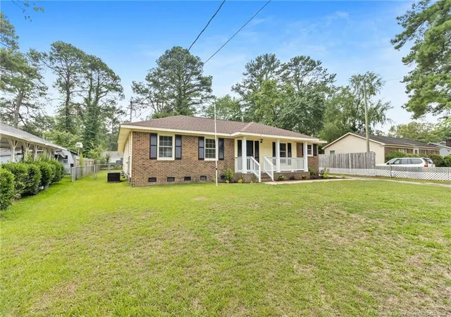 Photo 3 of Single family home for sale at 728 Rockwood Dr, Fayetteville, NC 28311 | MLS# 766605 | Listing updated on 2026-09-03