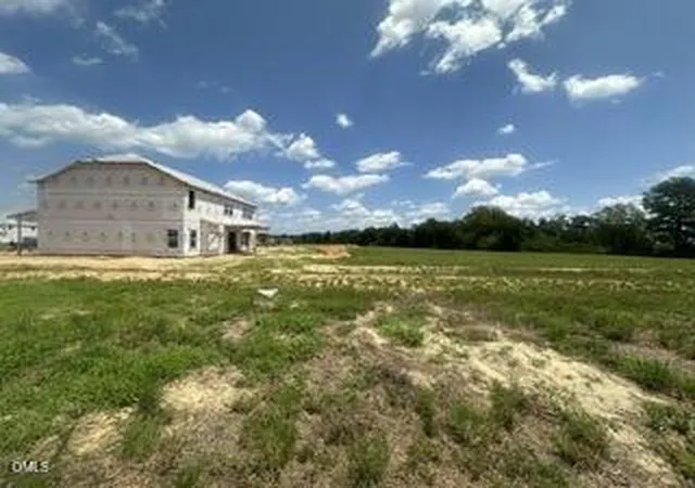 Photo 3 of Single family home for sale at 265 Pierre Dr, Benson, NC 27504 | MLS# 10185369 | Listing updated on 2026-09-22