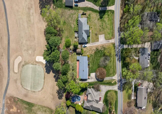 Photo 2 of Sale Pending at 4707 Ramblewood Dr, Greensboro, NC 27406 | MLS# 10183641 | Listing updated on 2026-09-18
