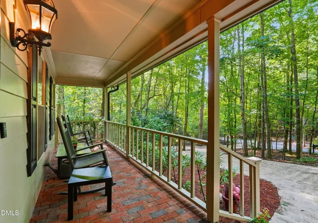Photo 4 of Single family home for sale at 2001 Dove Ln, Clayton, NC 27527 | MLS# 10183201 | Listing updated on 2026-10-01