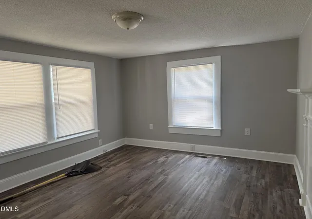 Photo 2 of Single family home for sale at 511 E Woodall St, Smithfield, NC 27577 | MLS# 10183181 | Listing updated on 2026-08-24
