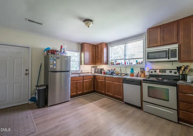 2nd image of 519 E Walnut Ave, Wake Forest, NC 27587 | MLS# 10183856