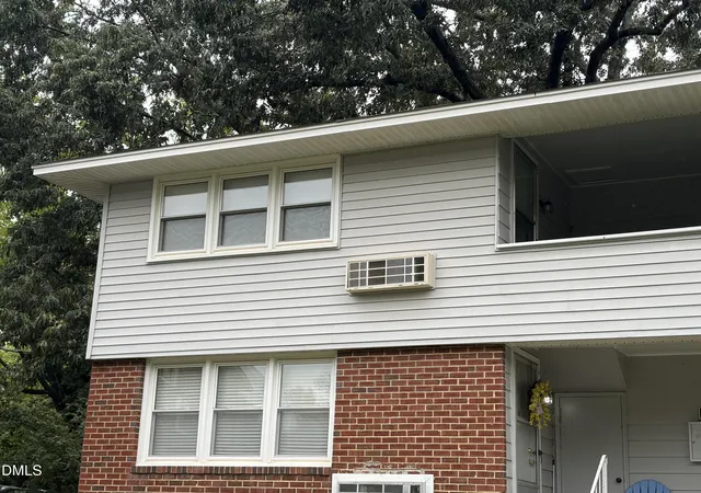 2nd image of 633 Daniels St #C, Raleigh, NC 27605 | MLS# 10183990