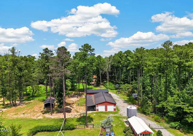 1st image of 2570 Tarheel Rd, Benson, NC 27504 | MLS# 10183396