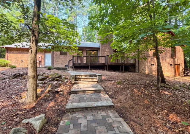 Photo 4 of Sale Pending at 204 Boulder Blf Trl, Chapel Hill, NC 27516 | MLS# 10183216 | Listing updated on 2026-10-15
