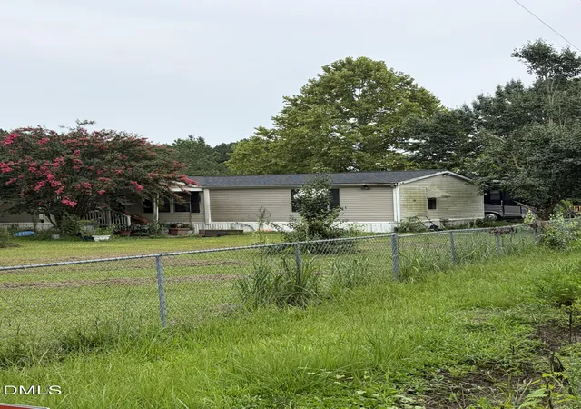 7th image of 101 Lois Ln, Clayton, NC 27520 | MLS# 10183558