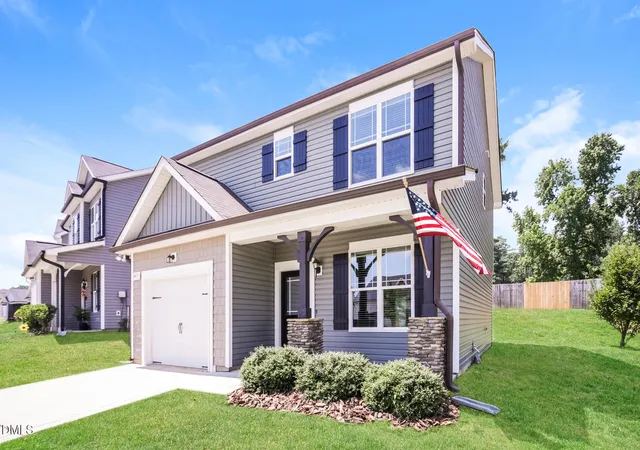 image of 415 Crawford Pkwy, Clayton, NC 27520 | MLS# 10183721