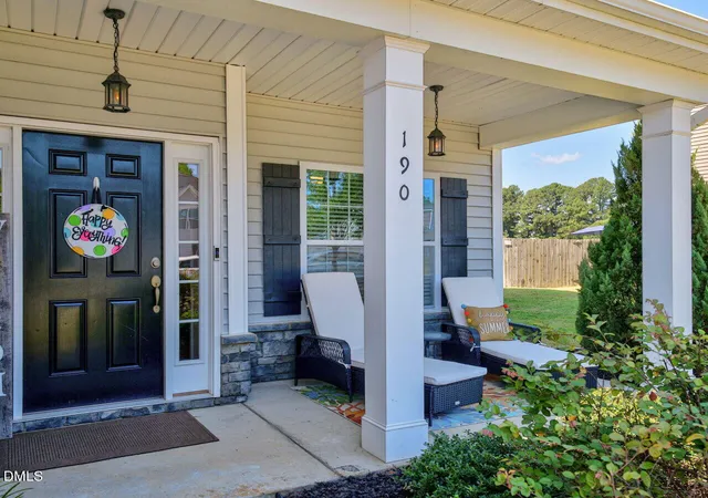 Photo 2 of Single family home for sale at 190 Southern Acres Dr, Fuquay Varina, NC 27526 | MLS# 10183406 | Listing updated on 2026-09-24
