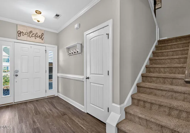 Photo 3 of Single family home for sale at 190 Southern Acres Dr, Fuquay Varina, NC 27526 | MLS# 10183406 | Listing updated on 2026-09-24