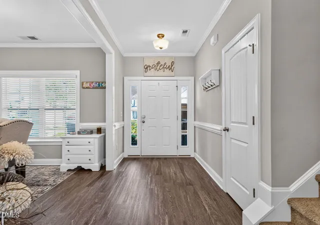 Photo 4 of Single family home for sale at 190 Southern Acres Dr, Fuquay Varina, NC 27526 | MLS# 10183406 | Listing updated on 2026-09-24