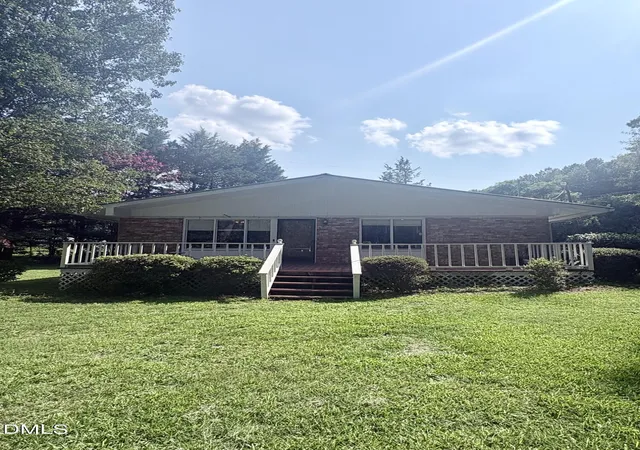 Photo 1 of Single family home for sale at 118 Jonan Ct, Chapel Hill, NC 27516 | MLS# 10183635 | Listing updated on 2026-08-24
