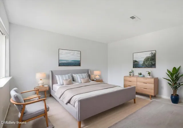 Listing Photo 4 - Condo for sale in building located at 618 Pine Ridge Pl, Raleigh, NC 27609