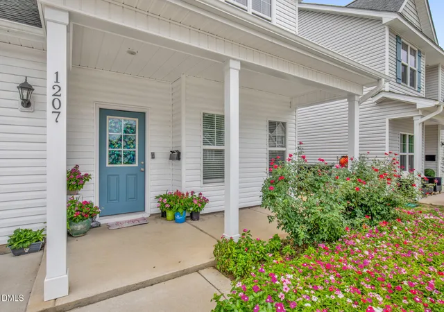 Photo 3 of Single family home for sale at 1207 Morgan St, Fayetteville, NC 28305 | MLS# 10183373 | Listing updated on 2026-09-12