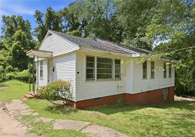 1st image of 319 Stuart Ave, Fayetteville, NC 28301 | MLS# 766900