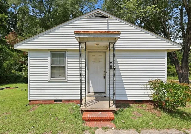 4th image of 319 Stuart Ave, Fayetteville, NC 28301 | MLS# 766900