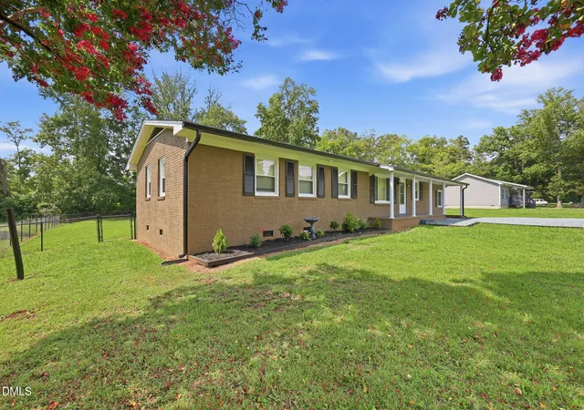Photo 2 of Single family home for sale at 5413 S Nc 49 Hwy, Burlington, NC 27215 | MLS# 10183400 | Listing updated on 2026-08-17