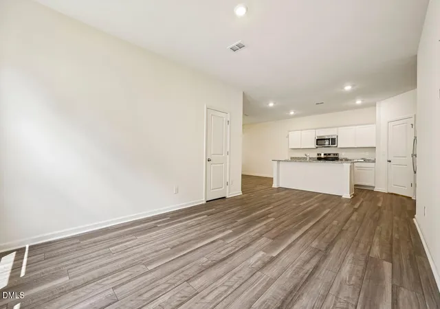 4th image of 863 Hanford Landing Dr, Graham, NC 27253 | MLS# 10183425