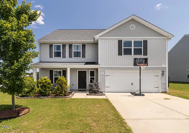 1st image of 102 Seward Pl, Burlington, NC 27217 | MLS# 10183604