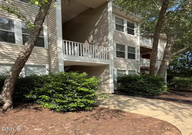 2nd image of 1300 Hillbrow Ln, Raleigh, NC 27615
