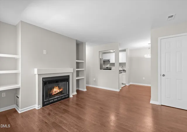 Listing Photo 5 - Condo for sale in building located at 1300 Hillbrow Ln, Raleigh, NC 27615 - Unit #302