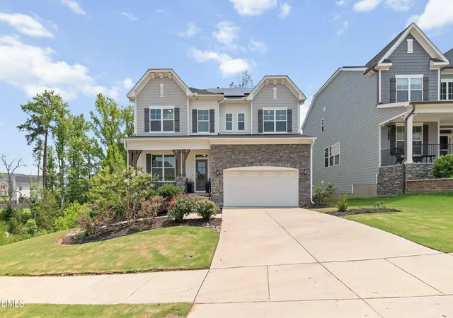 3rd image of 421 Ramsours Mill Dr, Holly Springs, NC 27540 | MLS# 10183669