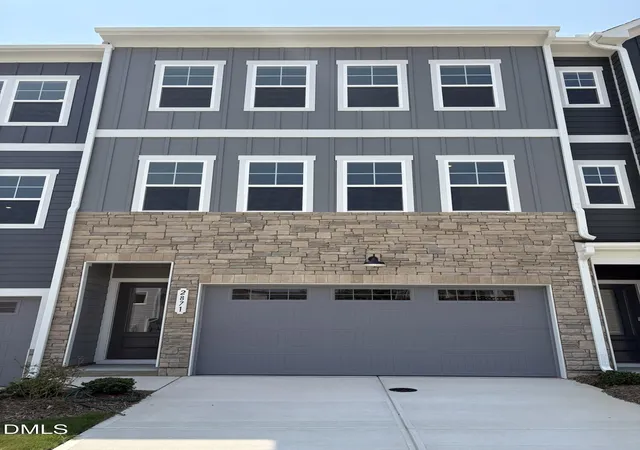 2nd image of 2871 Foster Woods Dr, Apex, NC 27502 | MLS# 10183446