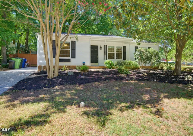 2nd image of 2400 Perennial St, Raleigh, NC 27603 | MLS# 10187883