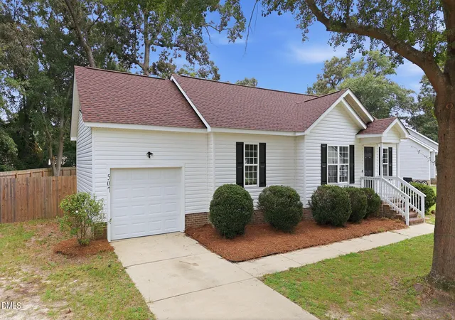 Photo 3 of Sale Pending at 507 Twin Creeks Dr, Goldsboro, NC 27530 | MLS# 10185010 | Listing updated on 2026-09-18