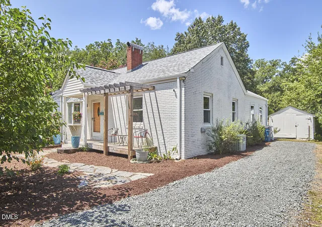 3rd image of 113 Higbee St, Durham, NC 27704 | MLS# 10183489