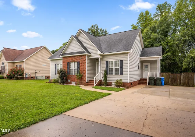 3rd image of 3913 Gloucester Dr W, Wilson, NC 27893 | MLS# 10183578