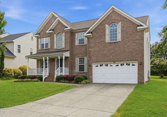 Photo 1 of Single family home for sale at 805 Pristine Ln, Rolesville, NC 27571 | MLS# 10183511 | Listing updated on 2026-08-03